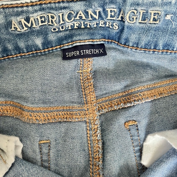 AMERICAN EAGLE RIPPED JEANS! - Picture 4 of 8